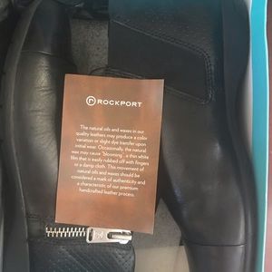 Women’s ankle comfort low cut booties